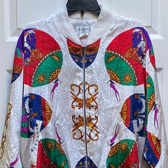 Vintage Bomber Jacket White Balloons. - Picture 4 of 4